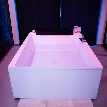 Crystal Luxury 3*