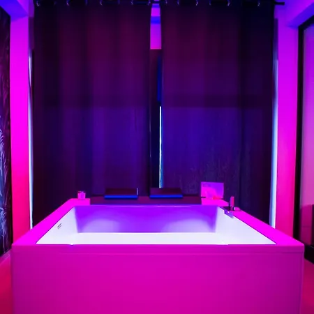 Crystal Luxury Penzion 3*